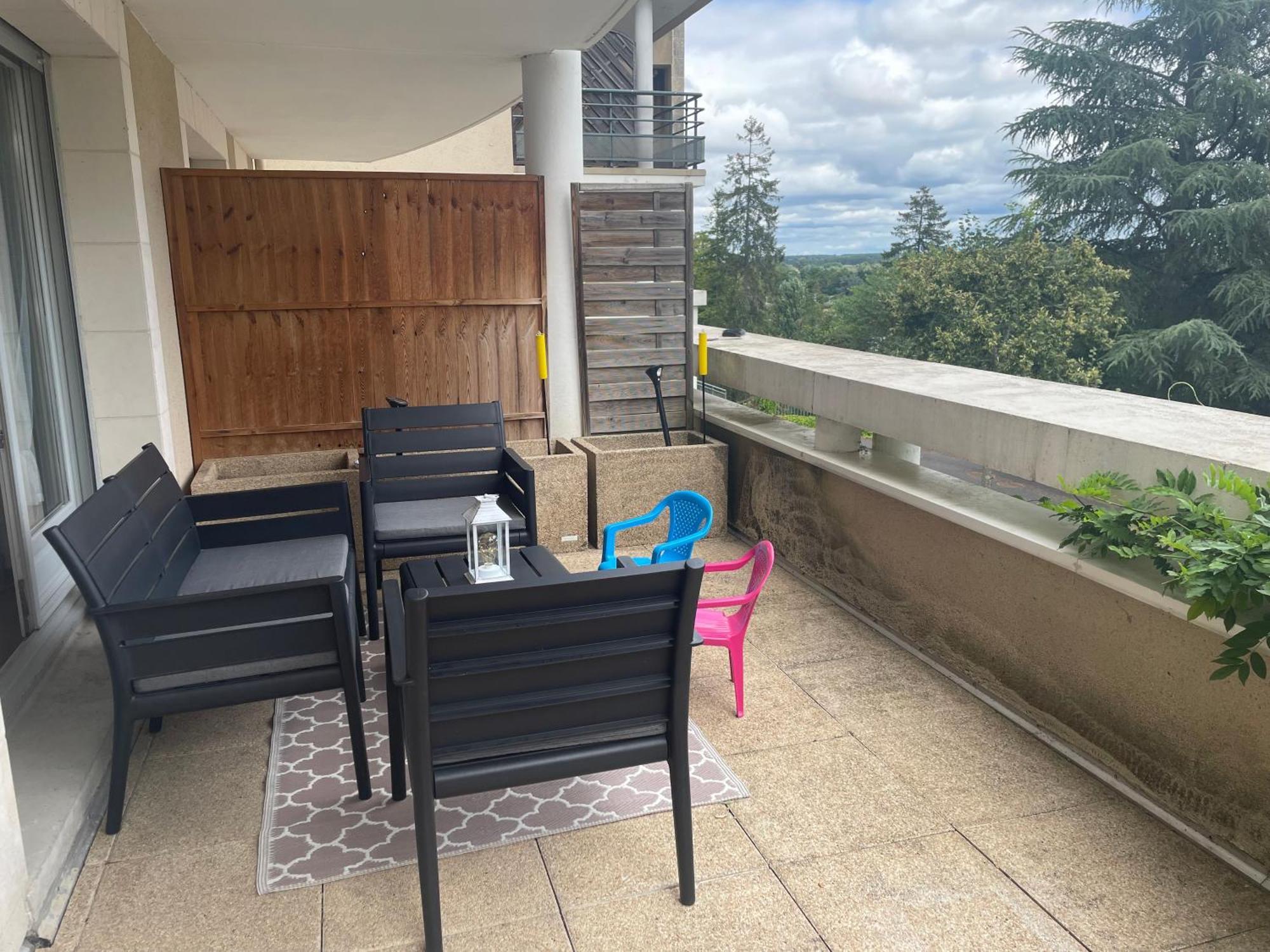 Appartement Avec Parking & Linge Inclus & Local Velos Blois Eksteriør bilde